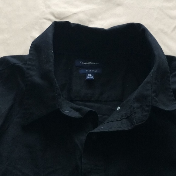 Black Button Short Sleeved Shirt - Picture 2 of 3